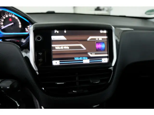 Peugeot 2008 1.6 VTi Allure 2014 Benzine 11