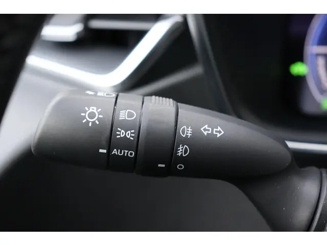 Toyota Corolla Hybrid 140 Dynamic 2024 Hybride Benzine 18