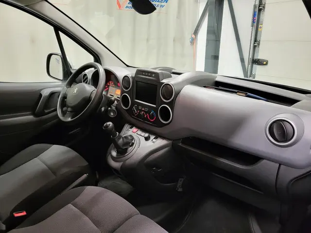 Peugeot Partner 1.6BlueHDi 3-persoons Euro 6! 2018 Diesel 7