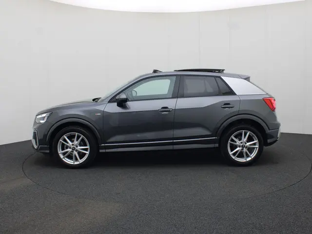 Audi Q2 35 TFSI/150PK S Line 2022 Benzine 30