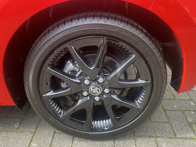 Toyota Yaris 1.5 Hybrid Executive 2023 Hybride Benzine 19
