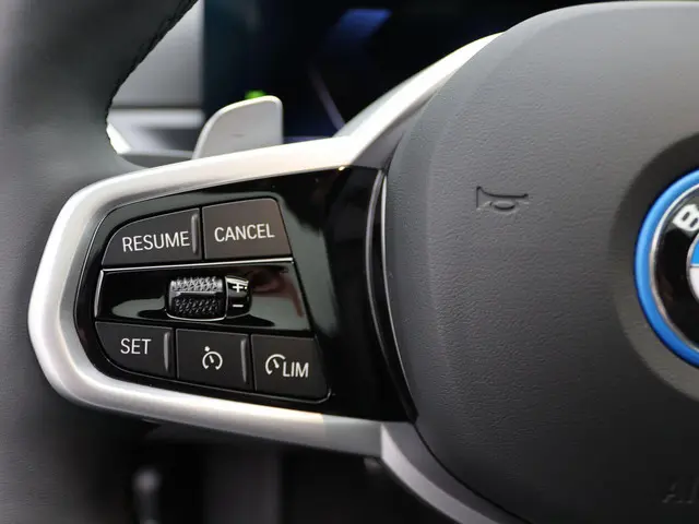 BMW 3 Serie Sedan 330e 2025 Hybride Benzine 9