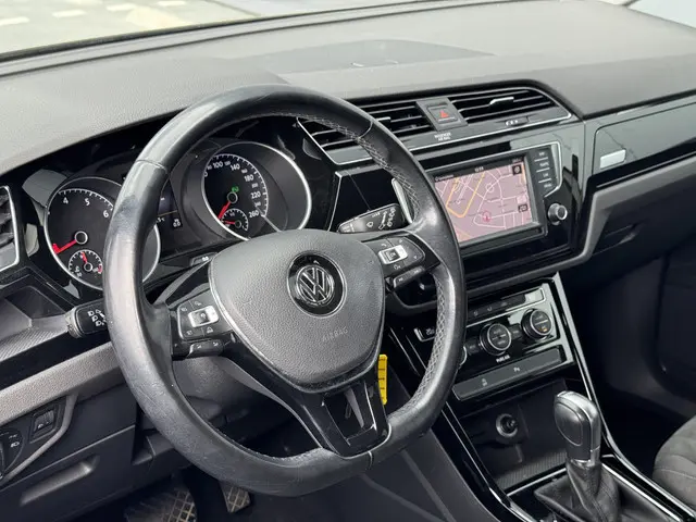 Volkswagen Touran 1.4 TSI Highline 2016 Benzine 3