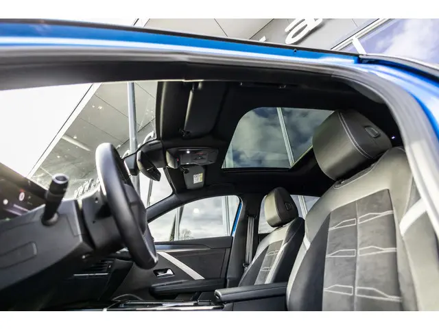 Opel Astra Electric 54 kWh GS 2024 Elektrisch 13