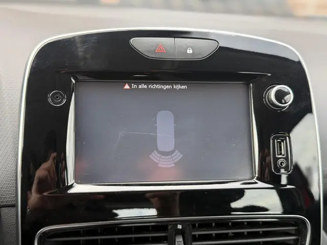 Renault Clio 0.9 TCe Limited 2018 Benzine 17