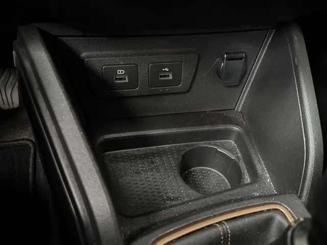 Dacia Duster 1.0 TCe 100 ECO-G Extreme 2023 Benzine 32