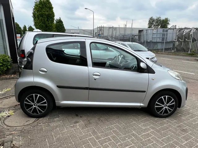 Citroën C1 1.0 Collection *Airco*Garantie*NAP 2013 Benzine 4