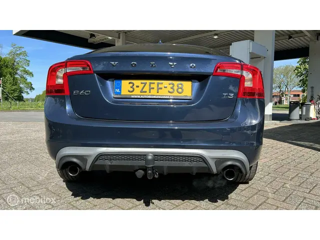 Volvo S60 1.6 T3 Summum 2015 Benzine 17