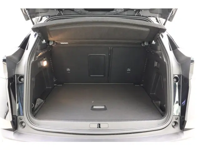 Peugeot 3008 1.2 Hybrid 136 GT 2024 Hybride Benzine 13