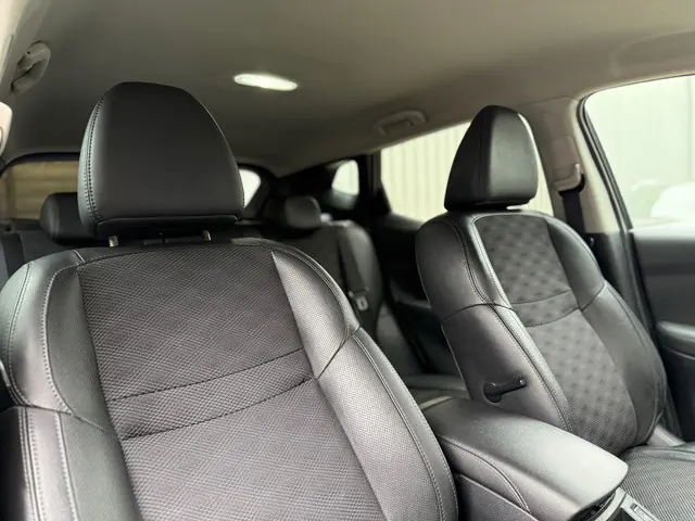 Nissan QASHQAI 1.2 Tekna Automaat 2015 Benzine 23