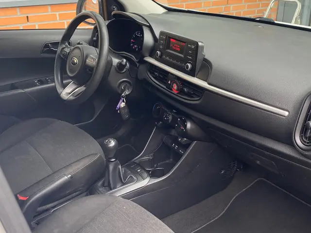 Kia Picanto 1.0 CVVT EconomyPlusLine 2018 Benzine 24