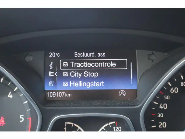 Ford C-MAX 1.5 TDCi Titanium Lease Edition 2016 Diesel 23