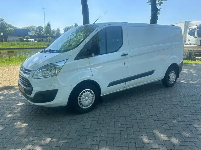 Ford Transit Custom 290 2.2 TDCI L2H1 Trend 2015 Diesel