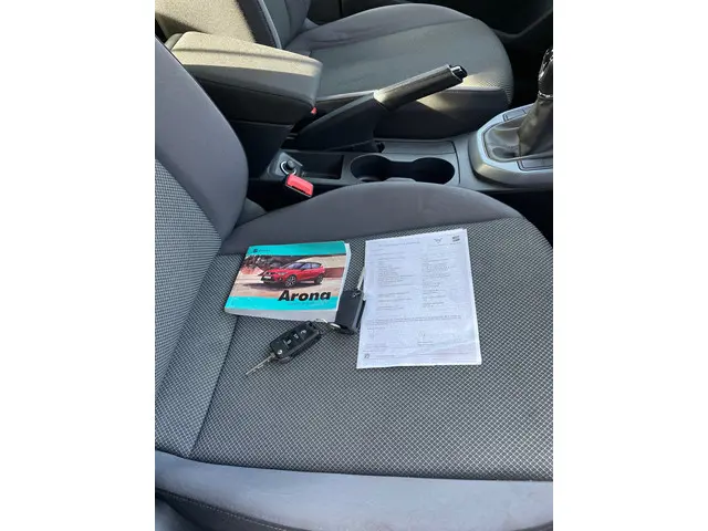 SEAT Arona 1.0 TSI Style 2021 Benzine 19