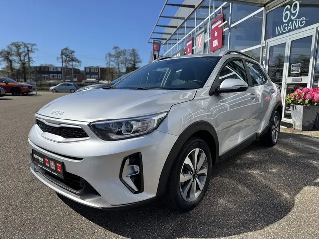 Kia Stonic 1.0 T-GDi DynamicLine 2022 Benzine 3