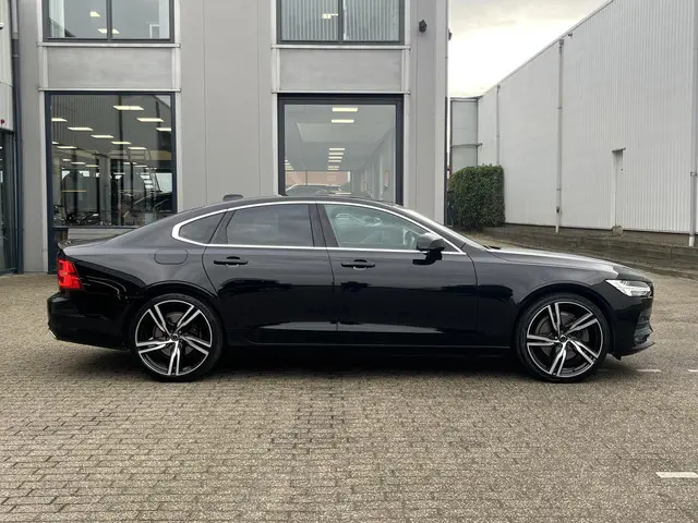 Volvo S90 2.0 T4 Inscription 2018 Benzine 3