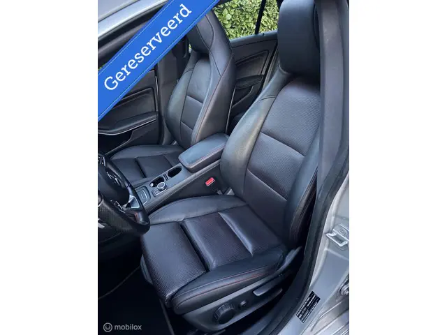 Mercedes-Benz CLA Shooting Brake 250 AMG 2017 Benzine 11