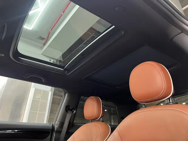 MINI Cooper Mini 2.0 John Works Chili 2019 Benzine 18