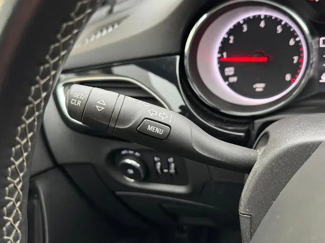 Opel Astra Sports Tourer 1.2 Design & Tech 2021 Benzine 34