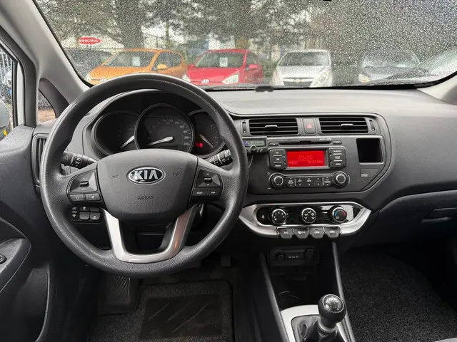 Kia Rio 1.2 CVVT Comfort Pack, APK 08/26 2013 Benzine 10