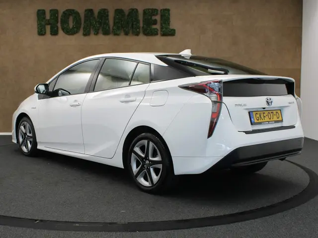 Toyota Prius 1.8 Active 2018 Hybride Benzine 5