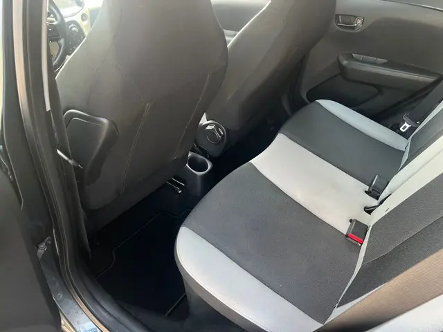 Toyota Aygo 1.0 VVT-i x-play 2017 Benzine 11
