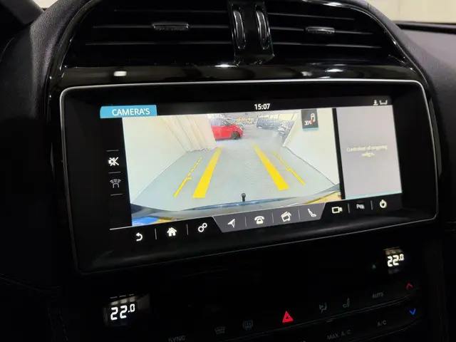 Jaguar F-PACE 2.0d Turbo Portfolio AWD Aut. 2017 Diesel 26