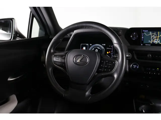 Lexus UX 250h Executive Line 2020 Hybride Benzine 25