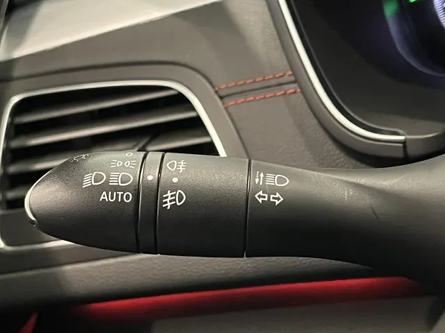 Renault Talisman 1.3 TCe 160 EDC S-Edition 2019 Benzine 34