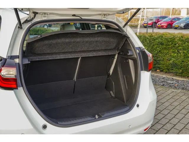 Honda Jazz 1.5i e:HEV ELEGANCE 2021 Hybride Benzine 34