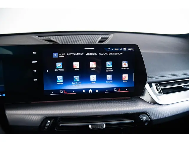 BMW X1 xDrive30e 2024 Hybride Benzine 46