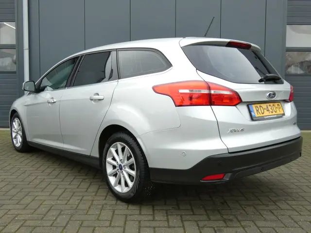 Ford Focus Wagon HELAAS VERKOCHT!!! 2017 Benzine 3