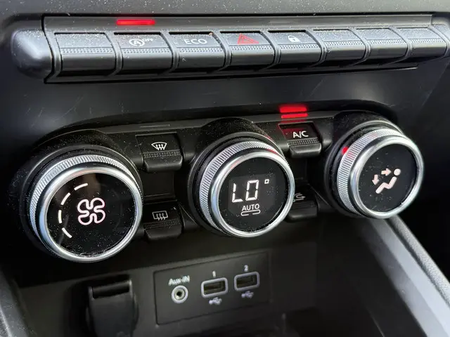 Renault Clio 1.0 TCe Intens 2020 Benzine 32