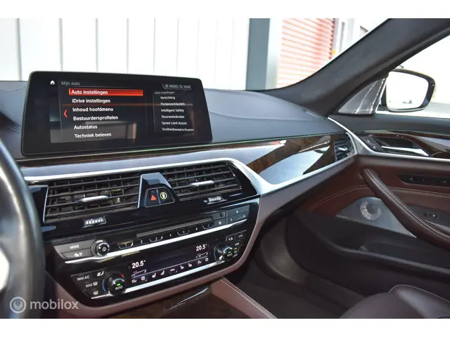 BMW 5 Serie 530i High Executive 2018 Benzine 39
