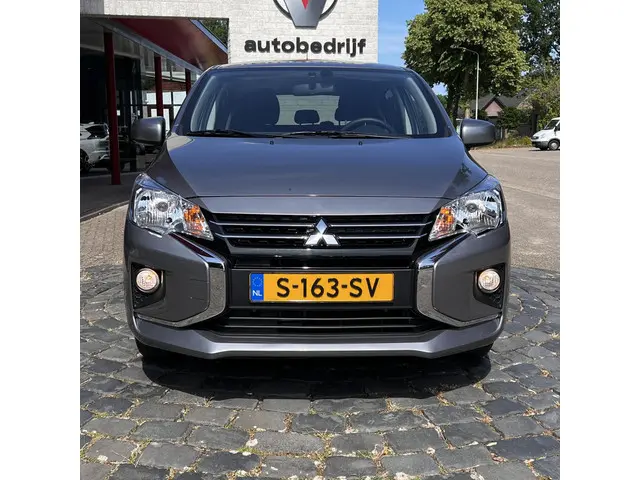 Mitsubishi Space Star 1.2 Dynamic 2023 Benzine 21