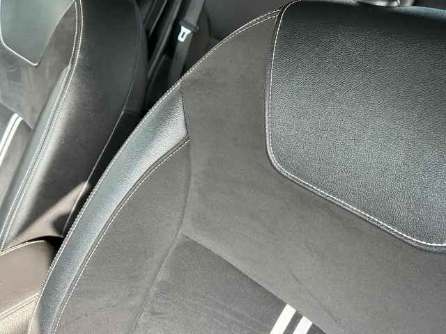 Nissan Micra 1.0 IG-T N-Sport 2019 Benzine 24