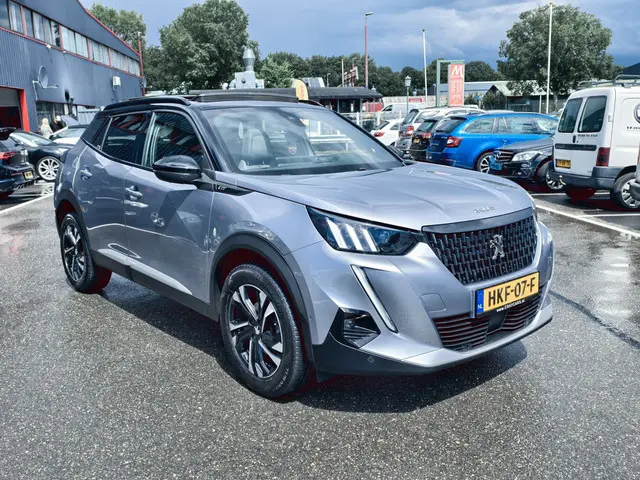 Peugeot 2008 1.2 PureTech GT 2021 Benzine 7