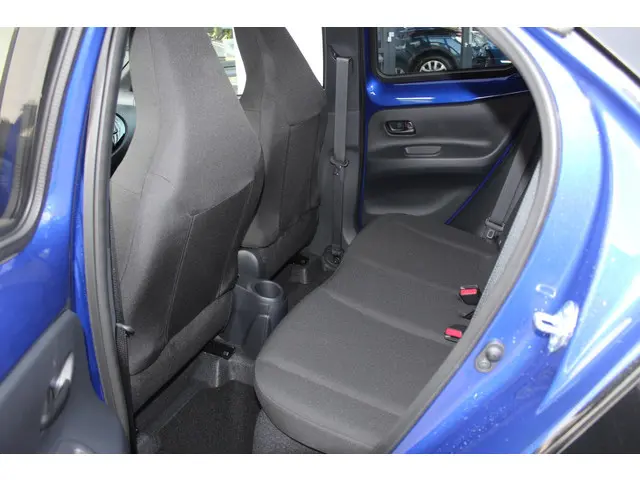 Toyota Aygo X 1.0 VVT-i S-CVT Pulse Automaat 2024 Benzine 7