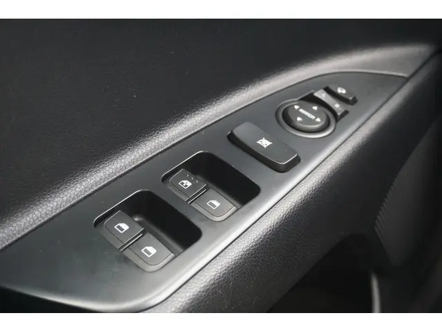 Kia Stonic 1.4 MPi 2019 Benzine 23