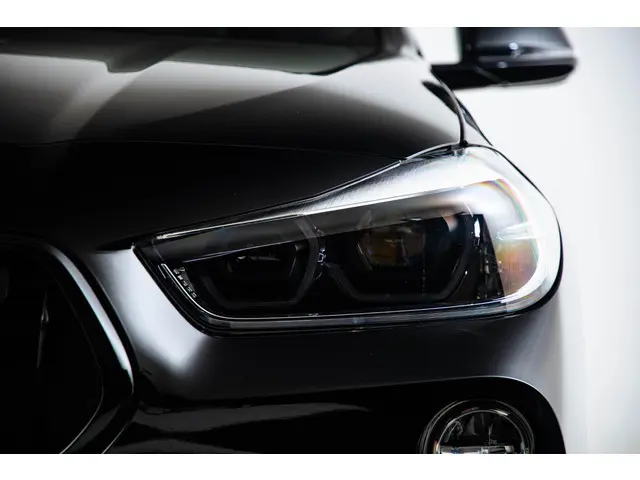 BMW X2 sDrive20i High Executive Edition 2020 Benzine 26