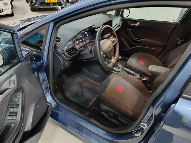 Ford Fiesta 1.0 EcoBoost Hybrid ST-Line X 2023 Benzine 3