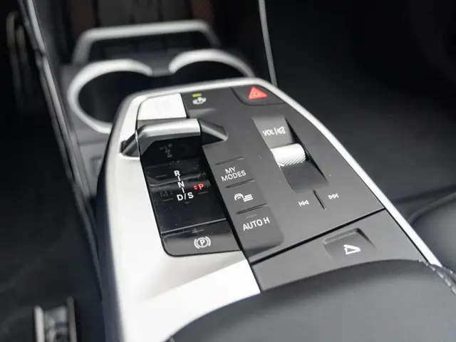 BMW X1 xDrive25e 2026 Hybride Benzine 28