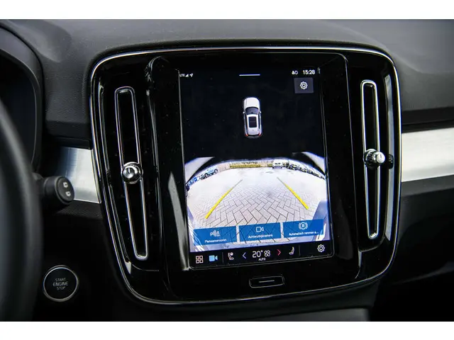 Volvo XC40 2.0 B4 Plus Dark 2024 Benzine 22