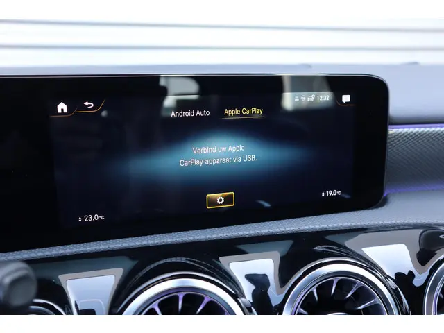 Mercedes-Benz A-Klasse 250 e Luxury 2021 Hybride Benzine 20