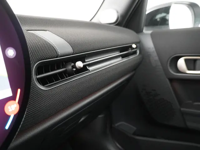 MINI 5-Deurs Cooper C 2026 Benzine 24