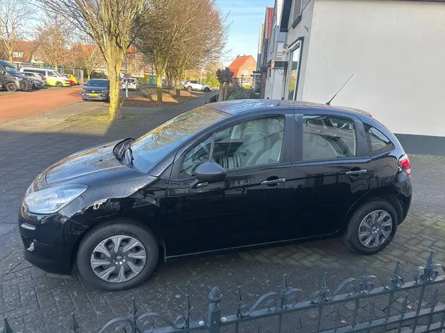 Citroën C3 1.0 PureTech Attraction 2014 Benzine 3