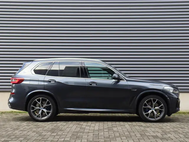 BMW X5 xDrive45e 2021 Hybride Benzine 5