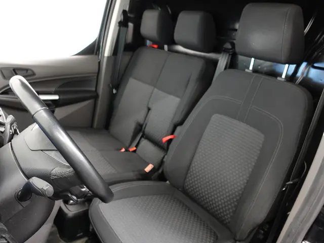 Ford Transit Connect 1.5 Automaat L2 Trend 2023 Diesel 24