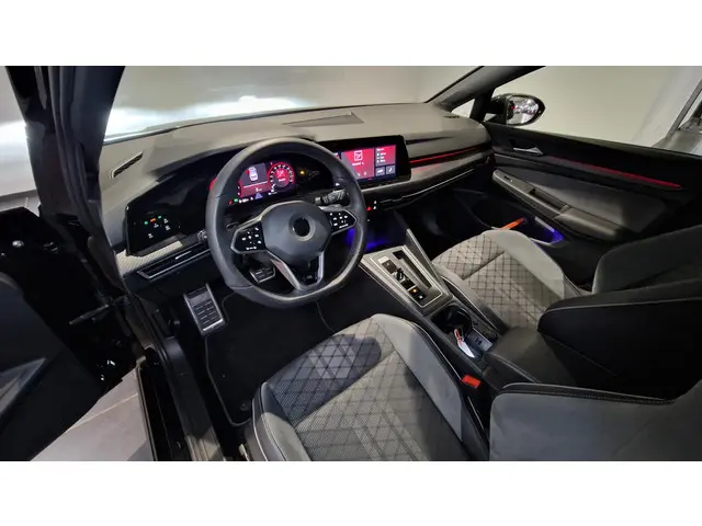 Volkswagen Golf 1.5 eTSI R-Line 2022 Benzine 20