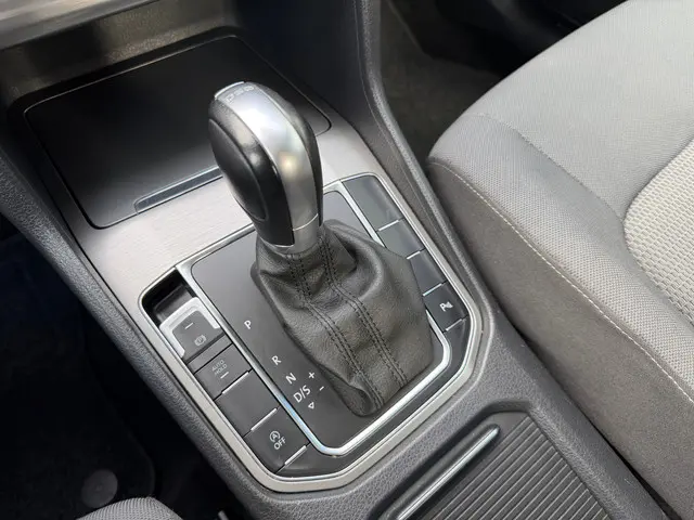 Volkswagen Golf Sportsvan 1.2 TSI Highline 2015 Benzine 25